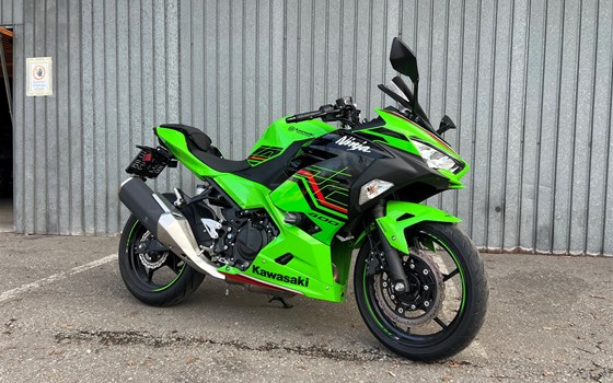 Gebrauchtmotorrad Kawasaki Ninja 400 - Bild 2