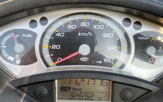 Gebrauchtmotorrad Yamaha X-Max 250 - Bild 4