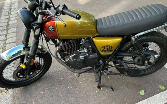 Gebrauchtmotorrad Brixton Cromwell 250 - Bild 3