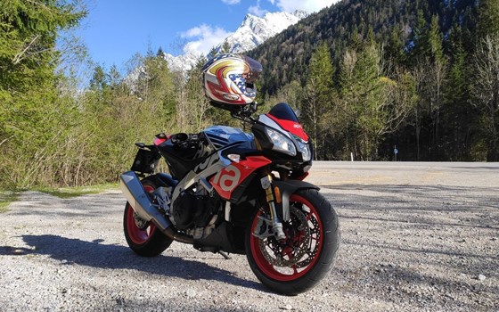 Gebrauchtmotorrad Aprilia Tuono V4 1100 Factory - Bild 1