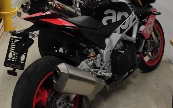 Gebrauchtmotorrad Aprilia Tuono V4 1100 Factory - Bild 6