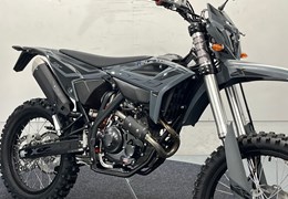 Neumotorrad Beta RR 125 4T Motard T X special edition