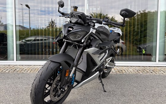 Gebrauchtmotorrad BMW M 1000 R - Bild 4