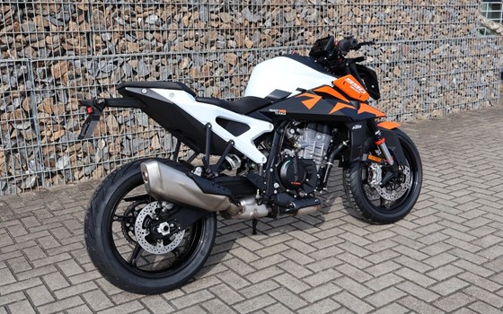 Neufahrzeug KTM 990 Duke - Bild 17