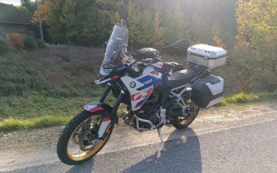 Gebrauchtmotorrad BMW F 900 GS - Bild 3