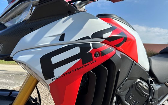 Gebrauchtmotorrad Ducati Multistrada V4 RS - Bild 3