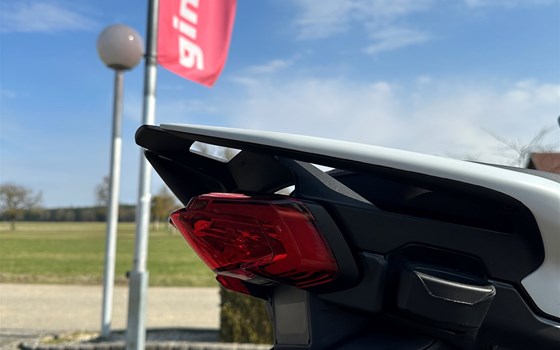 Gebrauchtmotorrad Ducati Multistrada V4 RS - Bild 9