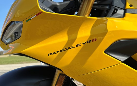 Neufahrzeug Ducati Panigale V2 S - Bild 4