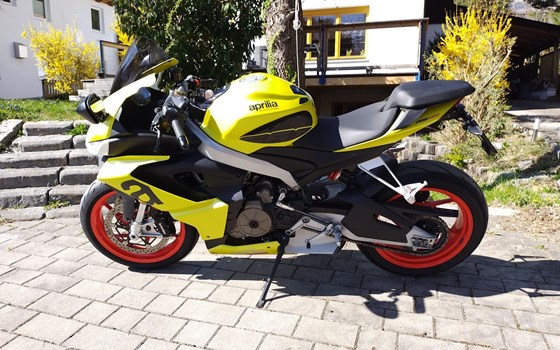 Gebrauchtmotorrad Aprilia RS 660 - Bild 1