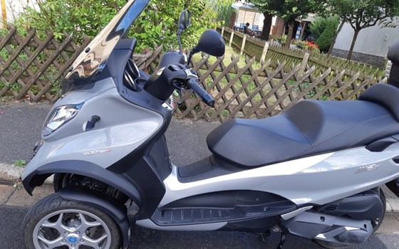 Gebrauchtmotorrad Piaggio MP3 400 - Bild 1