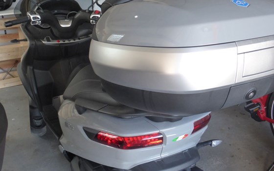 Gebrauchtmotorrad Piaggio MP3 400 - Bild 6