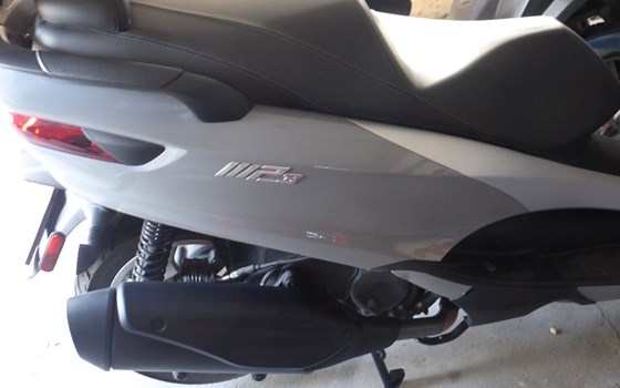 Gebrauchtmotorrad Piaggio MP3 400 - Bild 7