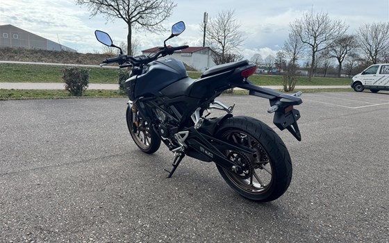 Gebrauchtmotorrad Honda CB125R - Bild 4