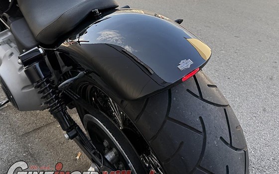 Gebrauchtmotorrad Harley-Davidson Dyna Street Bob FXDB - Bild 11