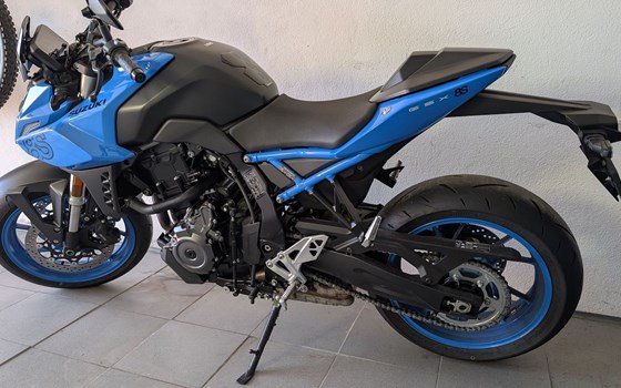 Gebrauchtmotorrad Suzuki GSX-8S - Bild 2