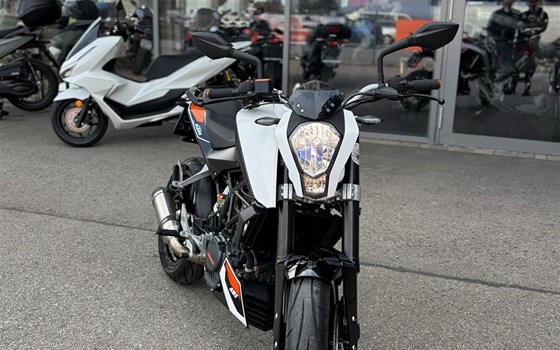Gebrauchtmotorrad KTM 125 Duke - Bild 2