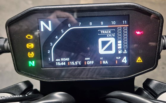 Gebrauchtmotorrad KTM 790 Duke L - Bild 9