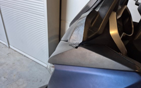 Gebrauchtmotorrad Yamaha XMAX 400 - Bild 10