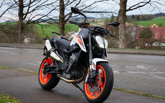 Gebrauchtmotorrad KTM 890 Duke - Bild 1
