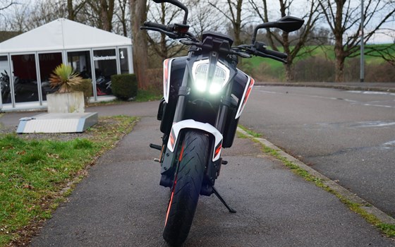 Gebrauchtmotorrad KTM 890 Duke - Bild 2