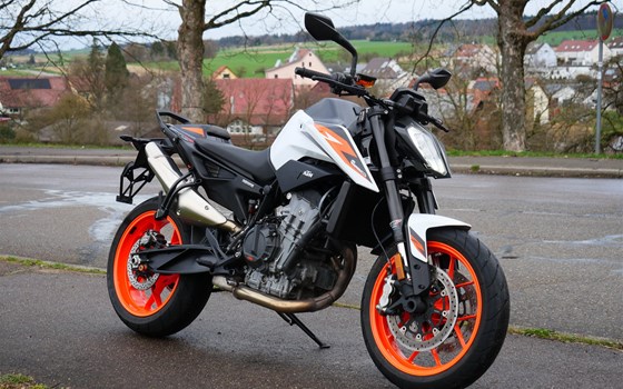 Gebrauchtmotorrad KTM 890 Duke - Bild 3