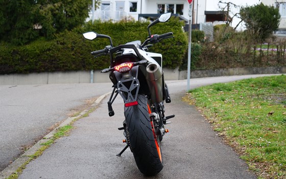 Gebrauchtmotorrad KTM 890 Duke - Bild 6
