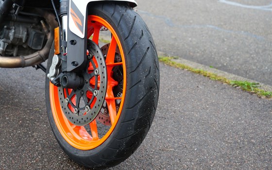 Gebrauchtmotorrad KTM 890 Duke - Bild 8