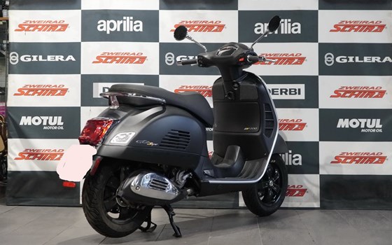 Gebrauchtmotorrad Vespa GTS 300 hpe Super Tech - Bild 3