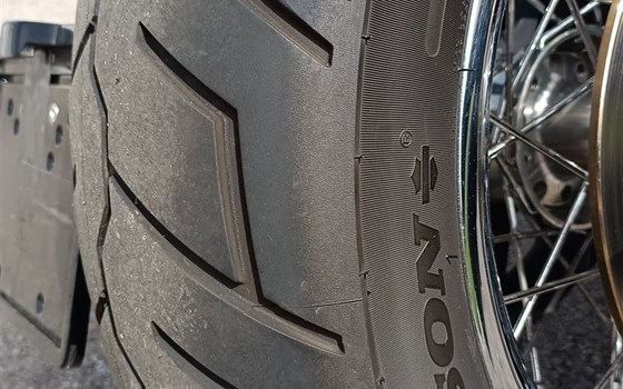 Gebrauchtmotorrad Harley-Davidson Dyna Street Bob FXDB - Bild 19