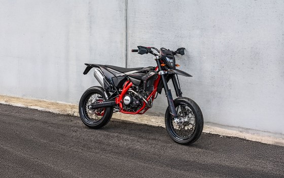 Neufahrzeug Beta RR Motard 125 R - Bild 1