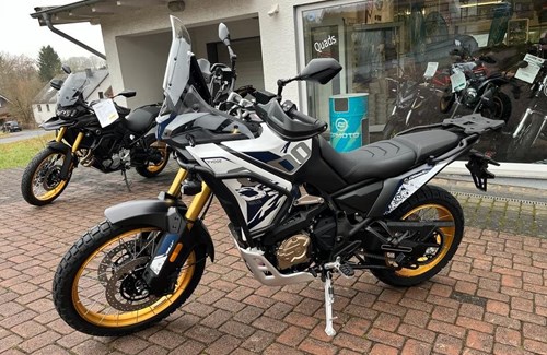 Neumotorrad Voge DS800X Rally