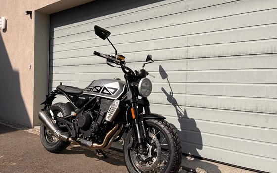 Gebrauchtmotorrad Brixton Crossfire 500 X - Bild 1