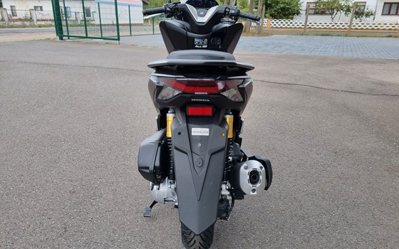 Gebrauchtmotorrad Honda PCX125 - Bild 4