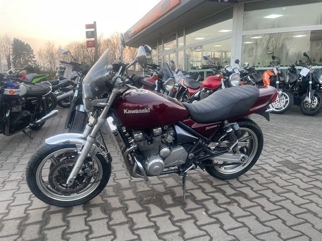 Kawasaki Zephyr 550