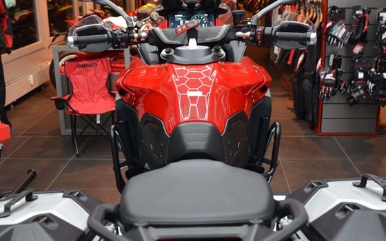 Gebrauchtmotorrad Ducati Multistrada V4 Rally - Bild 11