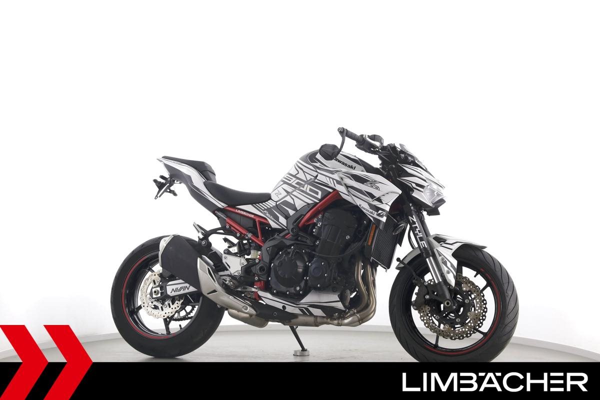 Kawasaki Z900 - VIEL ZUBEHÖR!