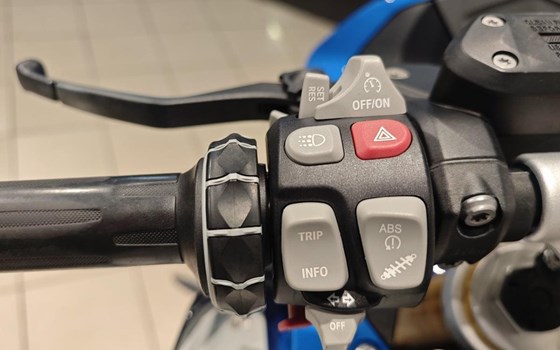 Gebrauchtmotorrad BMW R 1200 RS - Bild 8