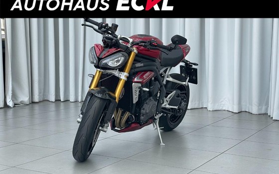 Gebrauchtmotorrad Triumph Speed Triple R - Bild 1