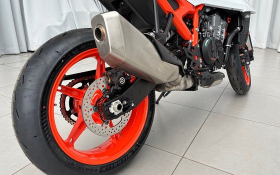Neufahrzeug KTM 990 Duke - Bild 10