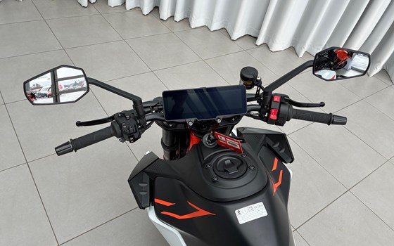 Neufahrzeug KTM 990 Duke - Bild 12