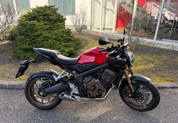 Neumotorrad Honda CB650R E-Clutch