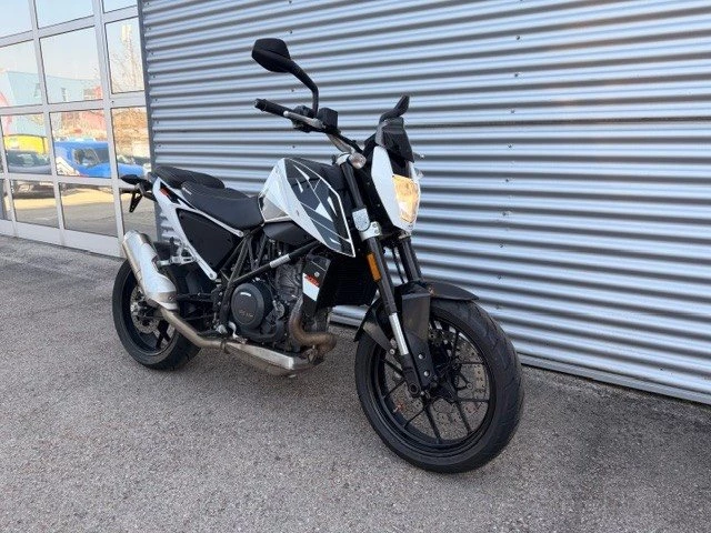 KTM 690 Duke (weiß) - Bild 2