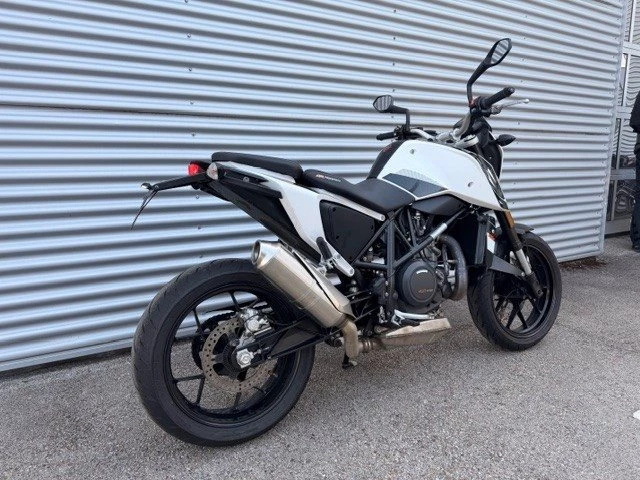 KTM 690 Duke (weiß) - Bild 3