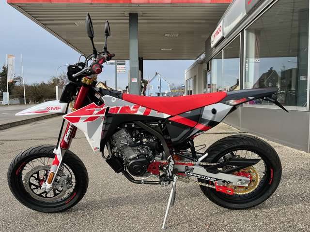 Fantic XEF 125 Competition