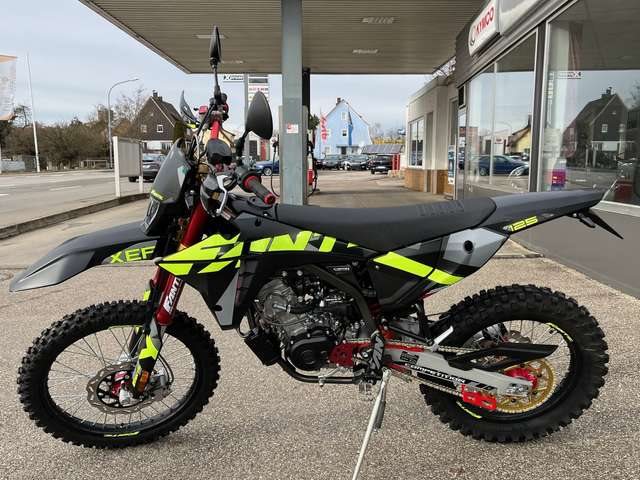 Fantic XEF 125 Competition & Competition jetzt mit ABS
