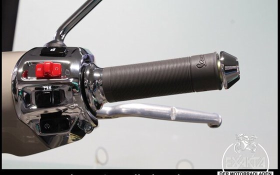 Gebrauchtmotorrad Vespa GTS 310 - Bild 19