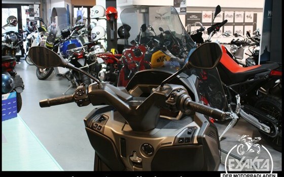 Neufahrzeug Piaggio MP3 530 HPE Exclusive - Bild 18