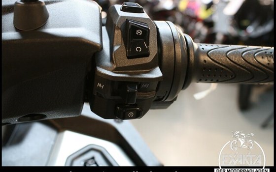 Neufahrzeug Piaggio MP3 530 HPE Exclusive - Bild 19