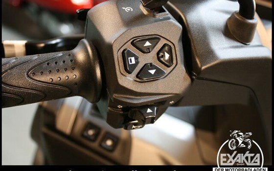 Neufahrzeug Piaggio MP3 530 HPE Exclusive - Bild 20