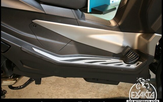 Neufahrzeug Piaggio MP3 530 HPE Exclusive - Bild 8